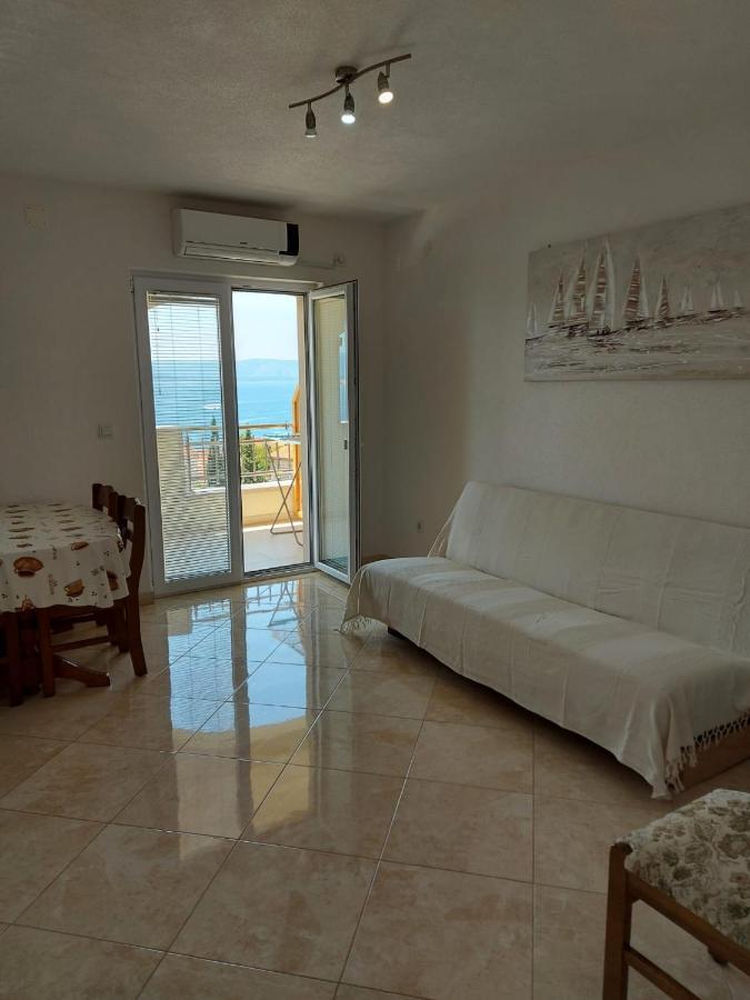 Apartments Gojevic Bol Exterior photo